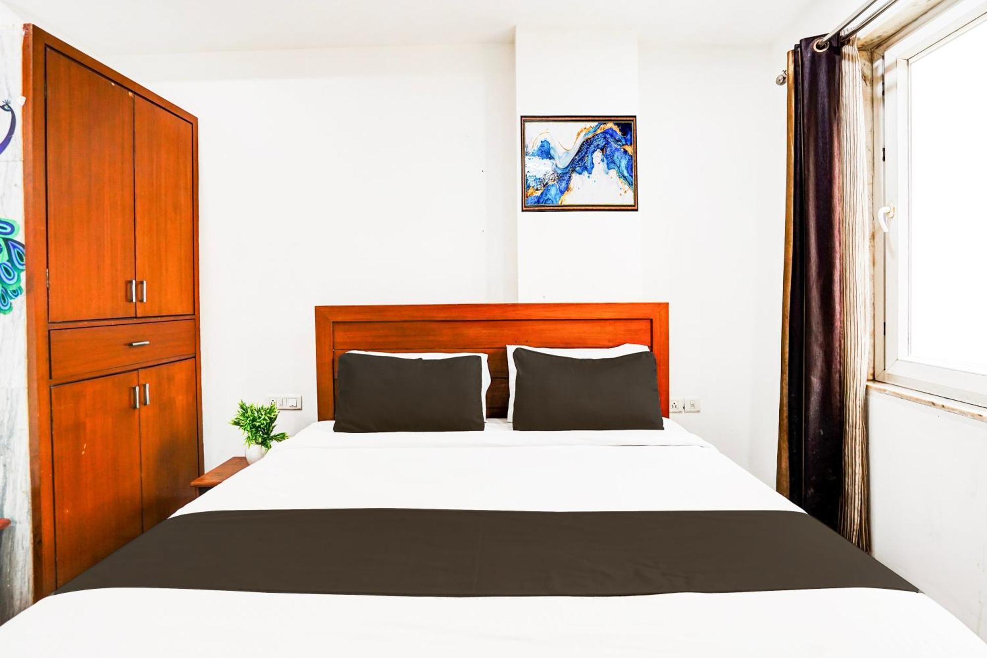 Super Collection O Sector 110 Noida Hotel Екстериор снимка